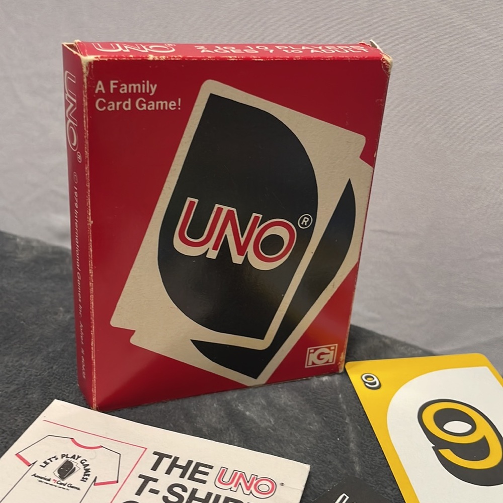 Uno game vintage from 1979